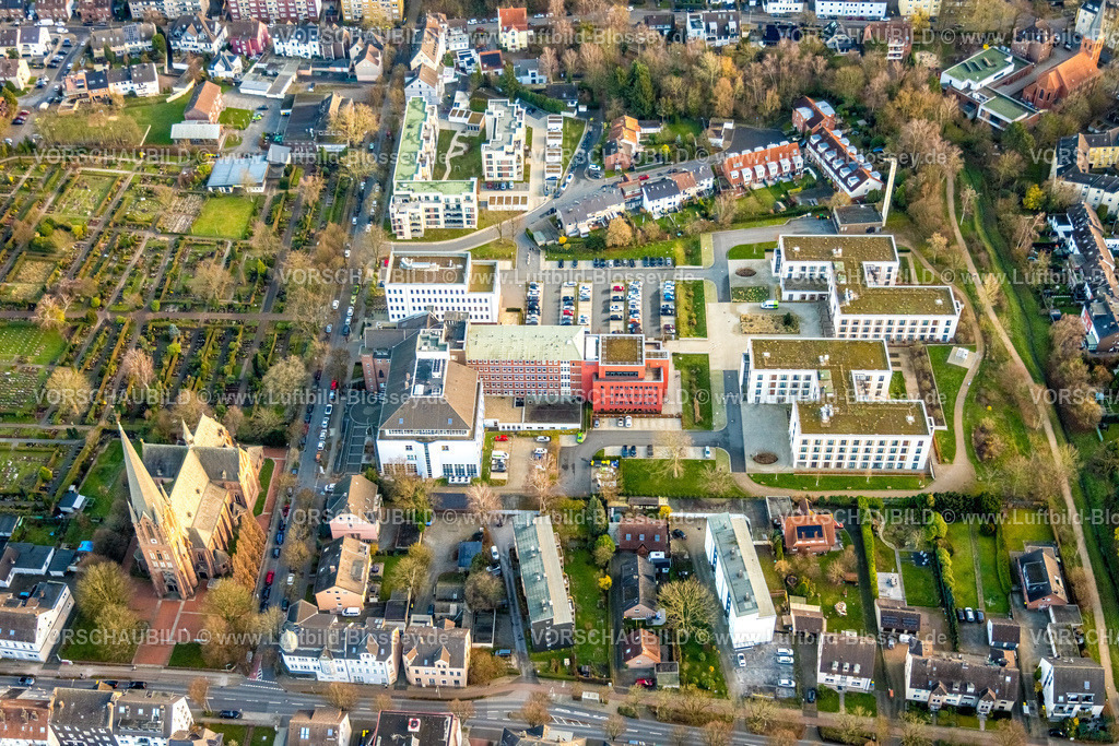 Herne251203560 | Luftbild, Campus der St. Elisabeth Gruppe, Widumer Höfe, kath. Kirche St. Peter und Paul, Senioreneinrichtungen Widumer Höfe, Sodingen, Herne, Ruhrgebiet, Nordrhein-Westfalen, Deutschland