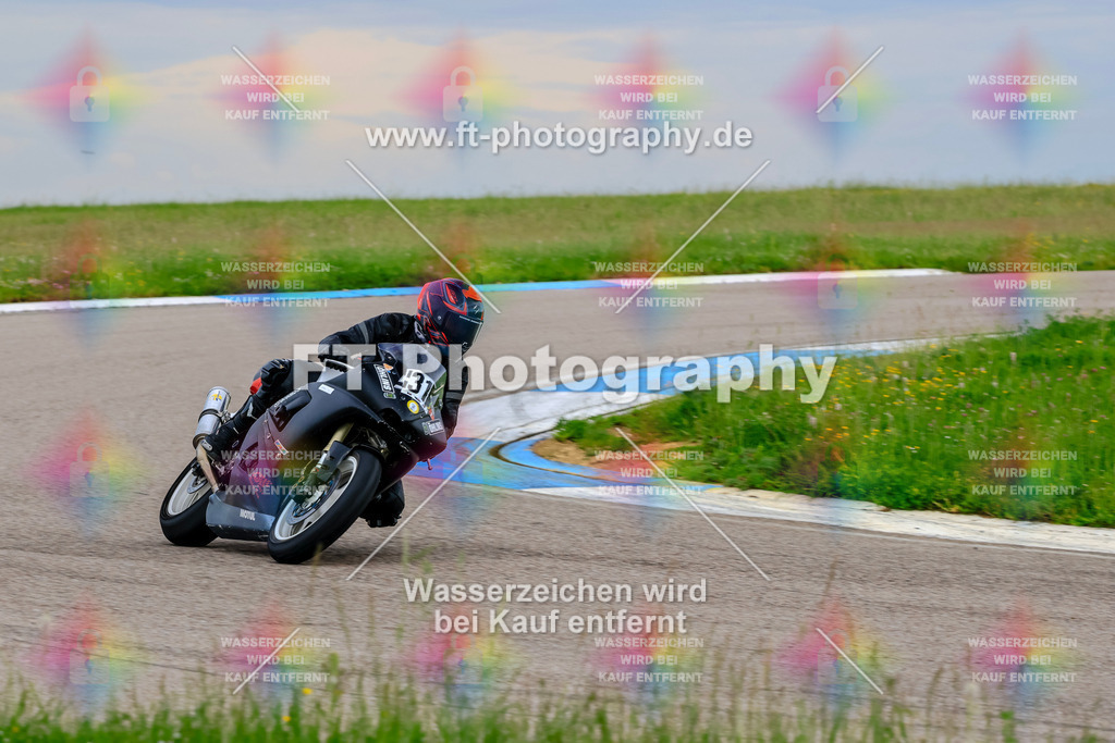 MotoTeam-1648 | Hier findet Ihr Bilder von Touristenfahrten auf der Nürburgring Nordschleife oder von anderen Veranstaltungen die ich besucht habe. Viel Spass beim Durch Schauen 