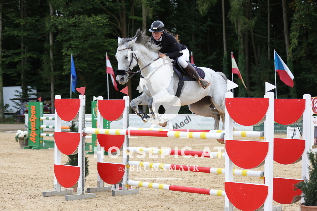 0P6A8832 | Willkommen bei Brunnmayr - Design & Fotografie – Ihrem Spezialisten für Reitturniere und Pferdeveranstaltungen in Oberösterreich, Salzburg und Bayern! Seit über 17 Jahren sind wir leidenschaftlich dabei.