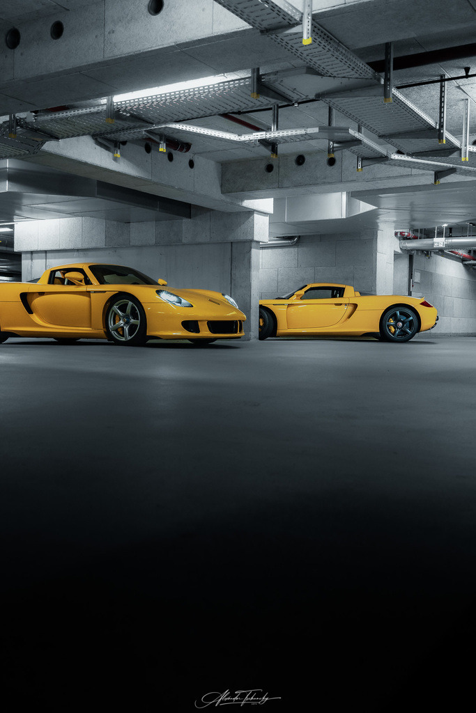 Carrera GT Double Trouble | Entdecken Sie die faszinierende Welt von Alexander Tschuncky Arts: Kreative Fotografie, atemberaubende Automobilkunst und hochwertiger Bilderdruck. Lassen Sie sich inspirieren! - Realisiert mit Pictrs.com