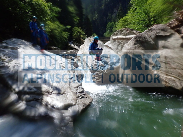 P7180051 | Bestelle die Bilder deines Berg- oder Wasser-Abenteuers mit Mountain Sports bequem von zu Hause aus direkt über unseren Online Fotoshop von pictrs.com. - Realisiert mit Pictrs.com