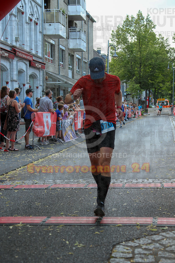 220625_1653_EX1_5302 | Sportfotografie im Rhein-Sieg Kreis, Köln, Bonn, NRW, Rheinland Pfalz, Hessen, etc. Unser Tätigkeitsfeld umfasst den Laufsport vom Volkslauf über den Marathon, Duathlon, Triathon bis zum Ultralauf wie Kölnpfad Ultra oder Schindertrail.