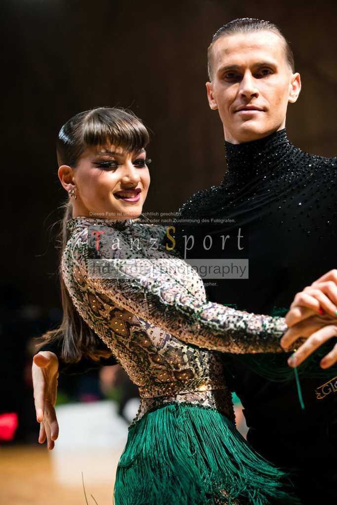 20250819_GOC-Adult-Lat_1268 | Tanzsportbilder, Standardtanz, Lateintanz, WDSF, DTV, LTVB, dancecomp, goc, hessen tanzt, blaues band der spree, walzer, tango, wiener walzer, slowfox, quickstepp, samba, rumba, cha-cha-cha, paso doble. jive, hd-kroft photography, turniertanzsport