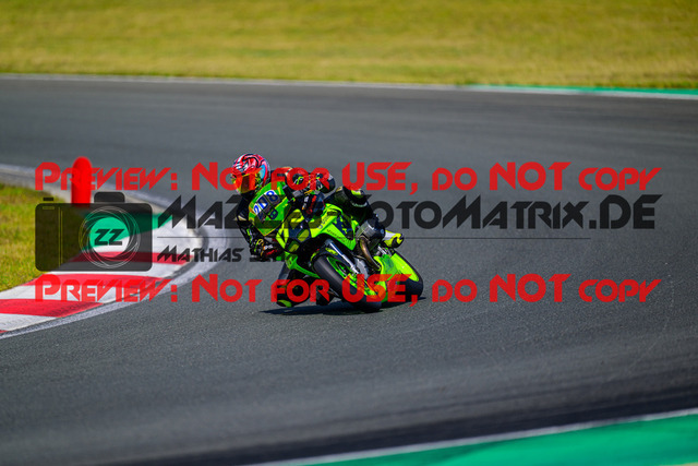 MaZZes_FotoMatrix_240725_6007705_5479 | BLAU