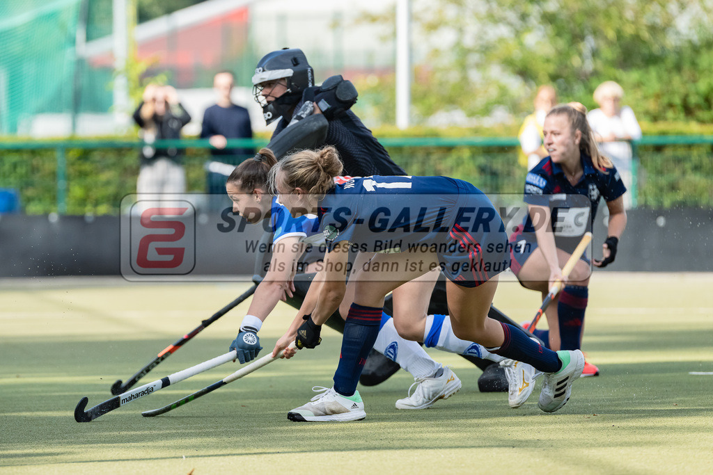 HK_20231007_105130 | 1.Bundesliga Damen Düsseldorfer HC - Großflottbeker THGC am 7.10.2023 DHC, Düsseldorf , Lisa Nolte ( Düsseldorfer HC #17 ) , Marta Kucharska ( Großflottbeker THGC )
