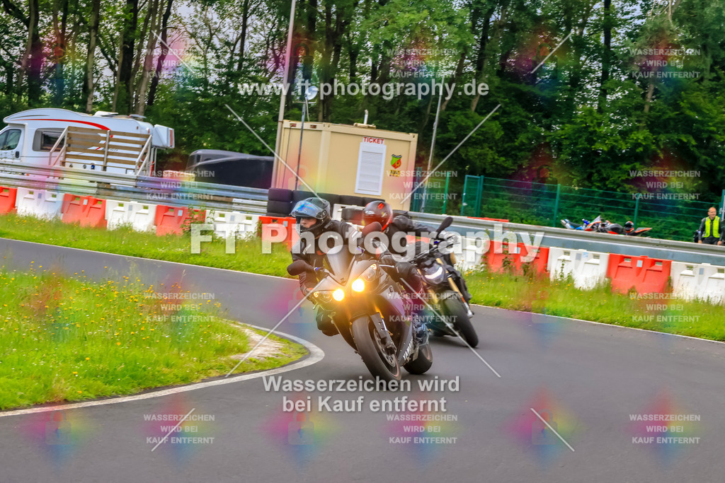 VBK-6336 | Hier findet Ihr Bilder von Touristenfahrten auf der Nürburgring Nordschleife oder von anderen Veranstaltungen die ich besucht habe. Viel Spass beim Durch Schauen 