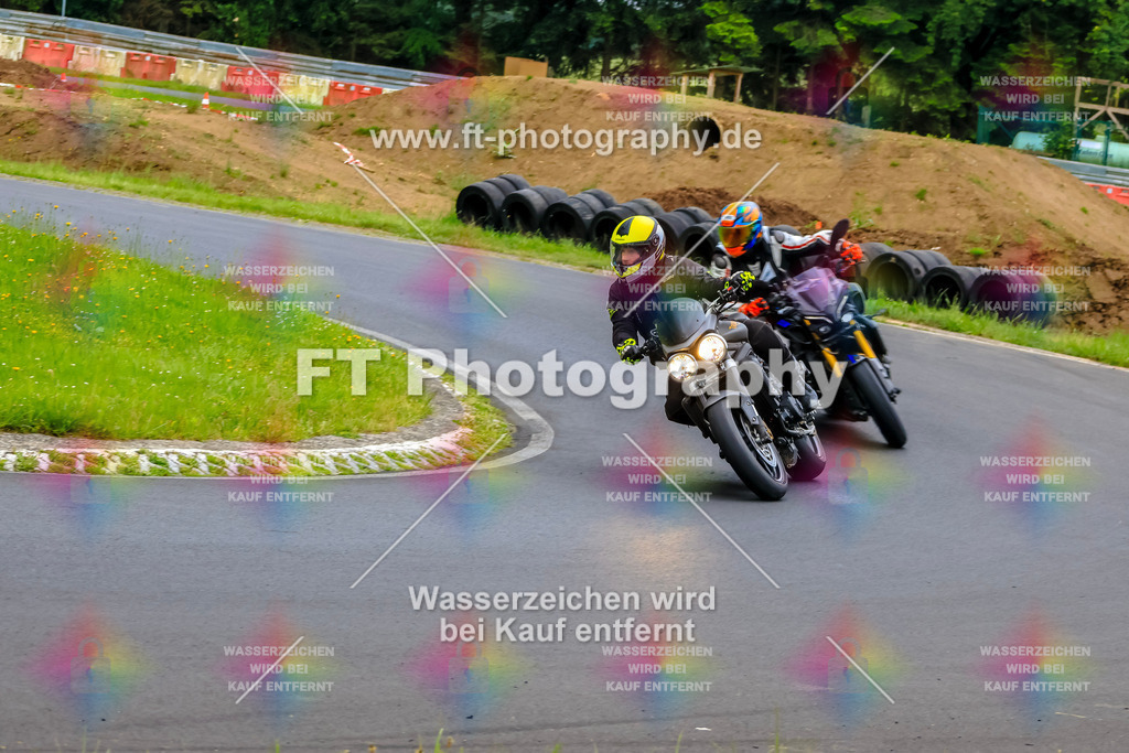 VBK-7451 | Hier findet Ihr Bilder von Touristenfahrten auf der Nürburgring Nordschleife oder von anderen Veranstaltungen die ich besucht habe. Viel Spass beim Durch Schauen 