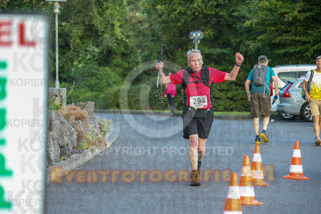 250801_2003_EX1_8530 | Sportfotografie im Rhein-Sieg Kreis, Köln, Bonn, NRW, Rheinland Pfalz, Hessen, etc. Unser Tätigkeitsfeld umfasst den Laufsport vom Volkslauf über den Marathon, Duathlon, Triathon bis zum Ultralauf wie Kölnpfad Ultra oder Schindertrail.