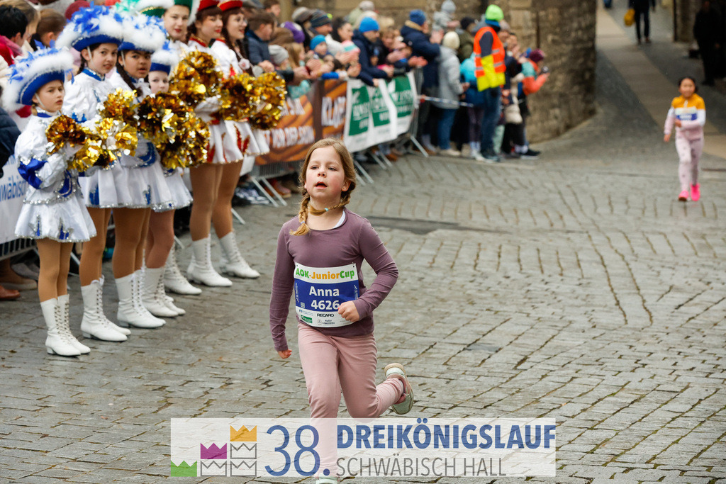 400m AOK Junior Cup | 3 Koenigslauf 2024 400m AOK Junior Cup - Realisiert mit Pictrs.com