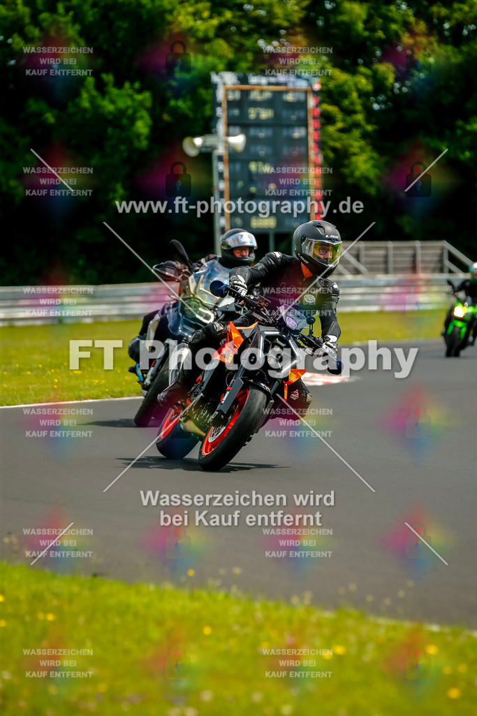 VBK-4760 | Hier findet Ihr Bilder von Touristenfahrten auf der Nürburgring Nordschleife oder von anderen Veranstaltungen die ich besucht habe. Viel Spass beim Durch Schauen 