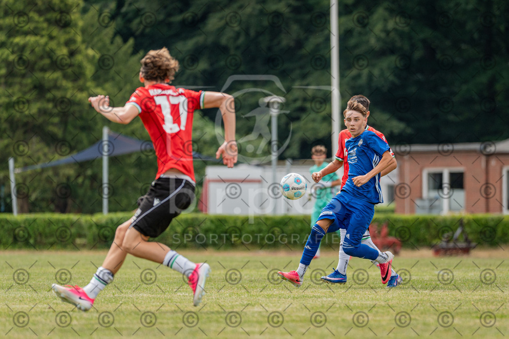 _DSC8246 | Professionelle Fußball- und Sportfotografie. Spielbilder online ansehen und kaufen – Einzelbilder oder komplette Galerien in hoher Qualität. - Realisiert mit Pictrs.com