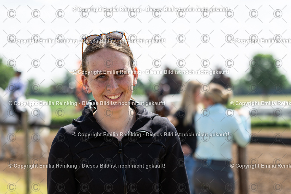 CL5A4120 | Emilia Reinking Fotografie - Realisiert mit Pictrs.com