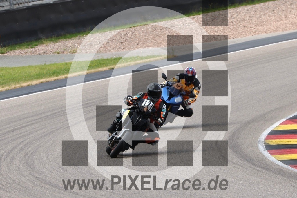0121-20260629_11878 | Schöne Erinnerungen an spannende Momente - das festzuhalten ist unser Job. PIXELrace.de ist seit 2003 auf den Rennstrecken Europas unterwegs um die Action draußen beim Fahren und die wunderbare Stimmung imm Fahrerlager für euch einzufangen.