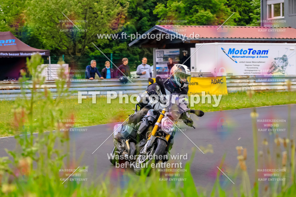 VBK-6355 | Hier findet Ihr Bilder von Touristenfahrten auf der Nürburgring Nordschleife oder von anderen Veranstaltungen die ich besucht habe. Viel Spass beim Durch Schauen 