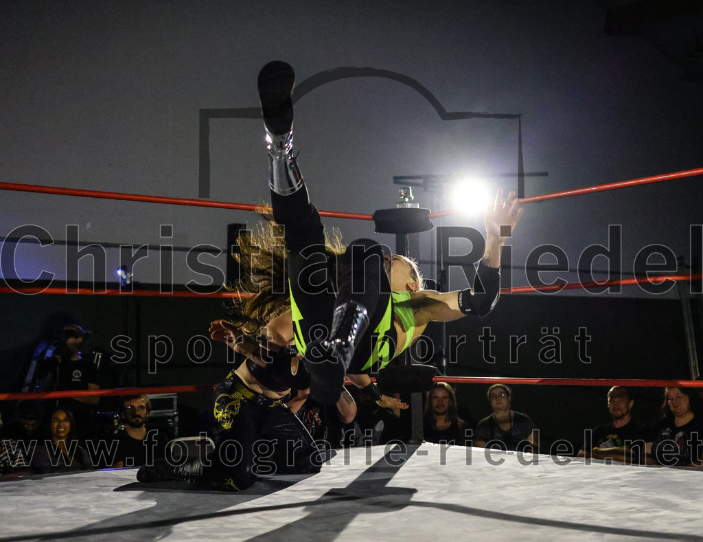 2022-06-05_110_EWS_Wrestling_ERDING | Erding, Deutschland, 05.06.2022:
Wrestling, Saison 2022, EWS Wrestling ERDING

Foto: Christian Riedel / fotografie-riedel.net