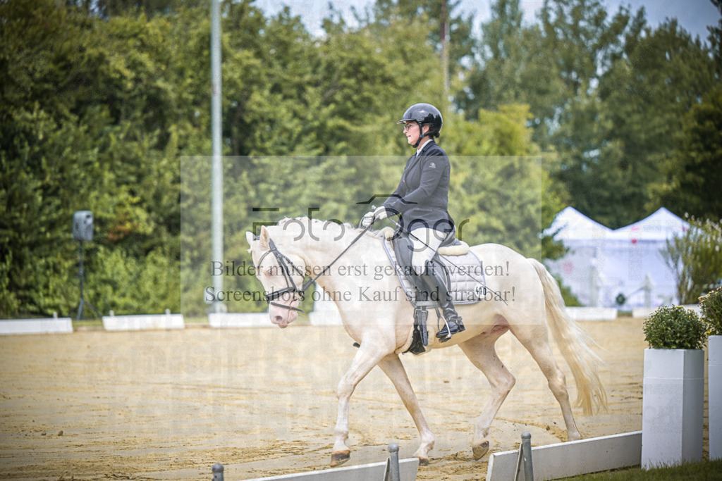 DOS_0603 | Entdecke hochwertige Reitturnierfotos von Foto Oger. Professionell, emotional und authentisch – jetzt Lieblingsmomente im Shop bestellen.Deutschlandweite Turnierfotografie. - Realisiert mit Pictrs.com