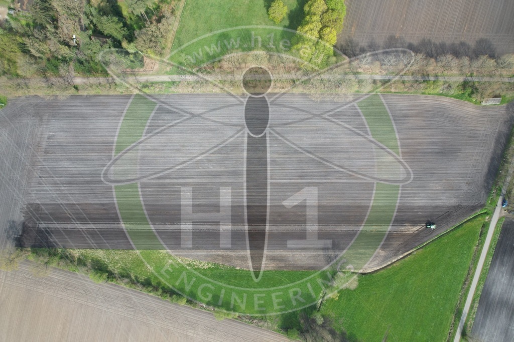 Landtechnik DJI_0643 Feld Mulsum von oben | h1media - Realisiert mit Pictrs.com