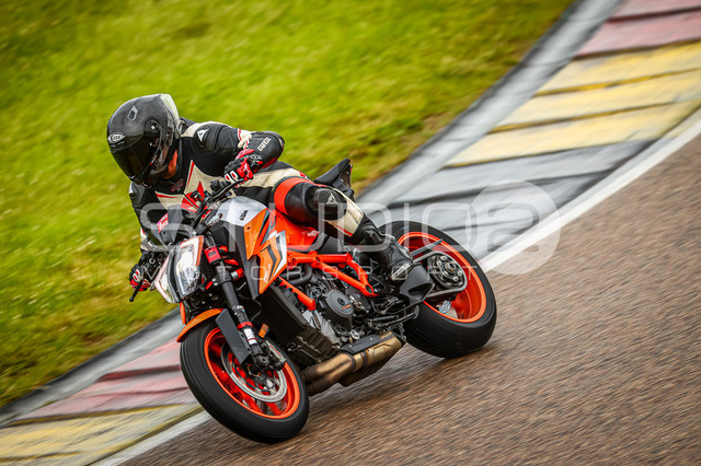 0018-260612SR-004_18 | Deine Full-Service-Agentur für ✔️Videoproduktionen und ✔️Motorsportfotografie Jetzt Angebot anfragen!