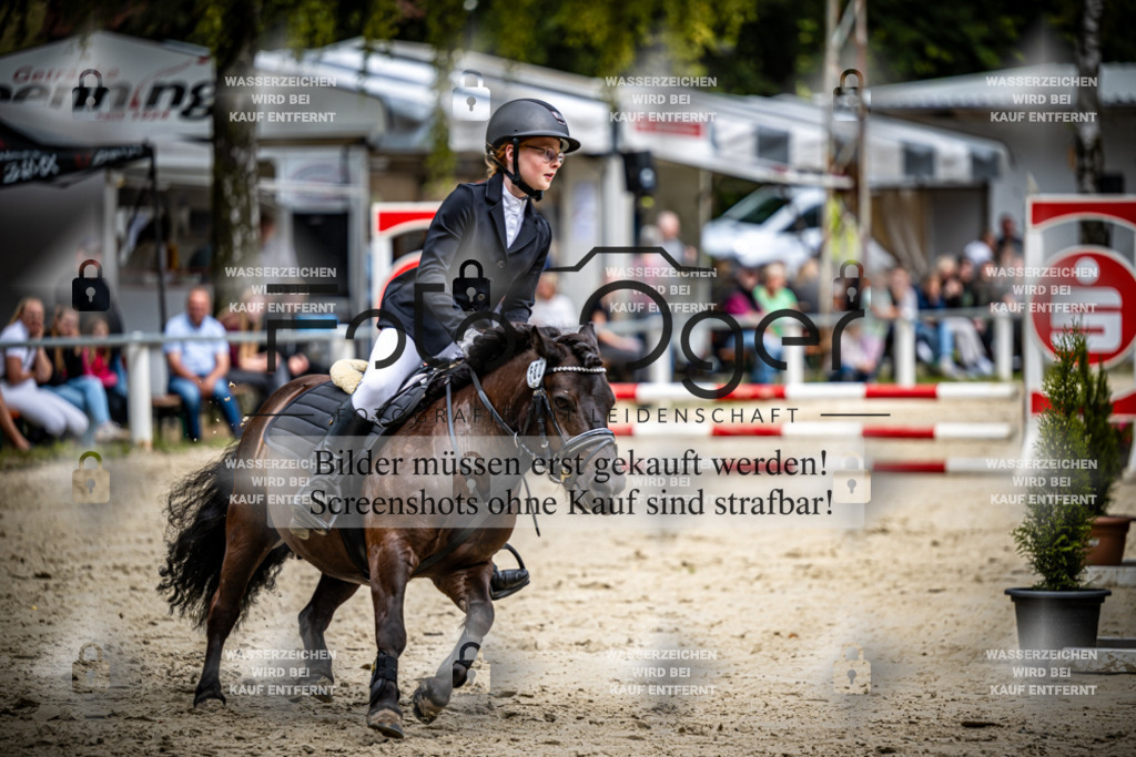 Turnier Laggenbeck 2026-15-0220 | Entdecke hochwertige Reitturnierfotos von Foto Oger. Professionell, emotional und authentisch – jetzt Lieblingsmomente im Shop bestellen.Deutschlandweite Turnierfotografie. - Realisiert mit Pictrs.com