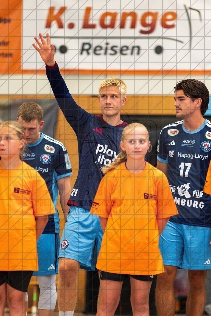 IHC 2026 - Handball-Club Hamburg vs. HØJ Elite | Frederik Bo Andersen (Handball-Club Hamburg #21); IHC 2026 - Handball-Club Hamburg vs. HØJ Elite am 07.08.26 in Sporthalle KGS, Schneverdingen - Realisiert mit Pictrs.com