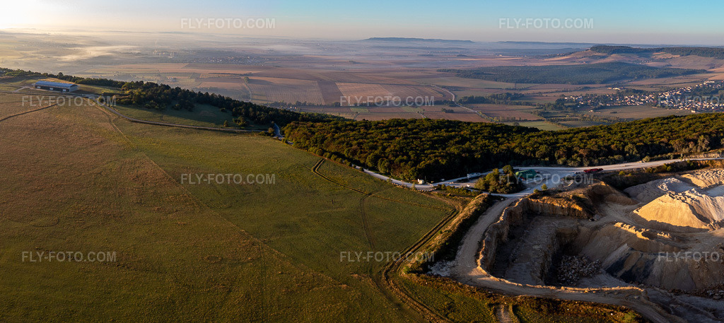 Aerial view: Airport Pont-Saint-Vincent in Pont-Saint-Vincent in the state Meurthe et Moselle, France. – Photo: IMG_118045-Pano.jpg taken on 09/15/2019 by Werner Riehm/FLY-FOTO.com – Resolution of the original: 5707 x 2548 px
