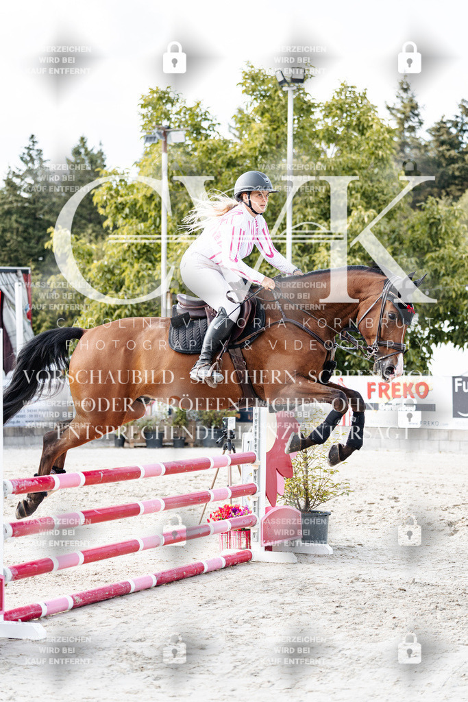 CK903143 | Turnierfotografie Pferdefotografie Trier Rheinland-Pfalz Pferdesport Reitsport Tierfotografie Sportfotografie Pferdevideo Pferdevideografie Equestrianvideography equestrianphotography  - Realisiert mit Pictrs.com
