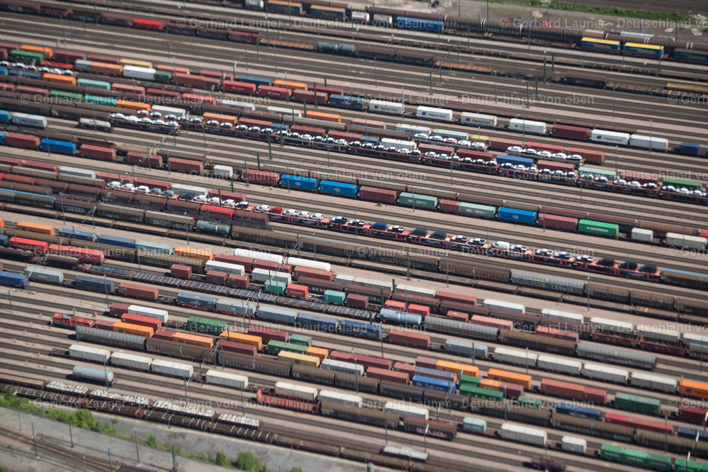 3802426 | Online-Shop für Luftbilder aus Deutschland. Seit über 45 Jahren baut Gerhard Launer das Luftbildarchiv mit unterschiedlichsten Themen stetig weiter aus.