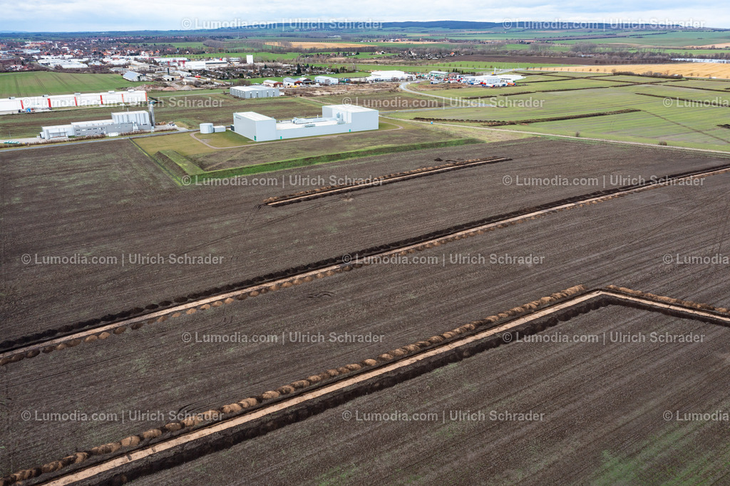 10049-51468 - Gewerbegebiet Ost - Mercedes Ansiedlung | Stockfoto und Bilderpool mit Bildmaterial aus Deutschland, dem Harz, Halberstadt, Quedlinburg, Wernigerode und weltweit. Qualitativ hochwertige und professionelle Fotos anschauen und kaufen. - Realisiert mit Pictrs.com