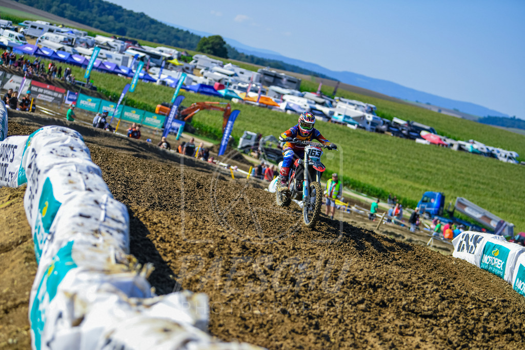 MX1 (134) | Paeschuphoto Shop - Wer nicht sucht der auch nicht findet.Ob Motocrossbilder oder von einem besuchtem Spiel, Hauptsache Action. - Realisiert mit Pictrs.com