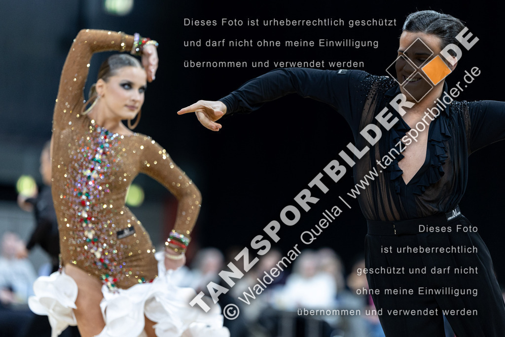 20240309-10273 | Hier finden Sie Tanz Bilder vom Latein und Standard Formationen tanzen. Sportbilder vom Tanzsport. Schöne Fotos und von Weltmeisterschaft, Europameisterschaft, Bundesliga, Regionalliga, Oberliga und Landesliga sowie von GOC Stuttgart, DanceComp, WM Bremen