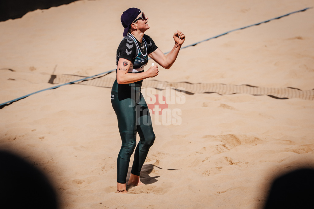 Beachvolleyball | Frauen | Allianz German Beach Tour 2025 | Tourstop Düsseldorf | 17.05.2025 | Melanie Gernert jubelt
