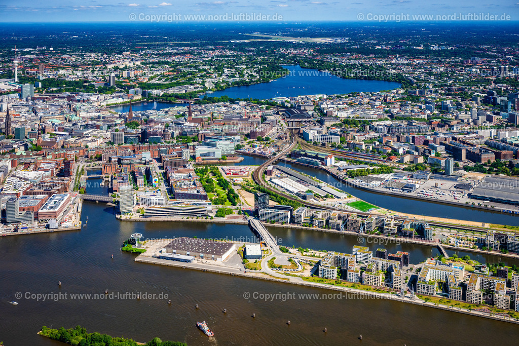 Hamburg_Oper_Oberhafen_Baakenhafen_Hafencity_ELS_0358200625 | HAMBURG 20.06.2025 Baugrundstück neue Oper von Hamburg und Brückenbauwerk entlang " Baakenhafen Brücke " in Hamburg, Deutschland. // Building site for the new Hamburg Opera and bridge construction along " Baakenhafen Bridge " in Hamburg, Germany. Foto: Martin Elsen