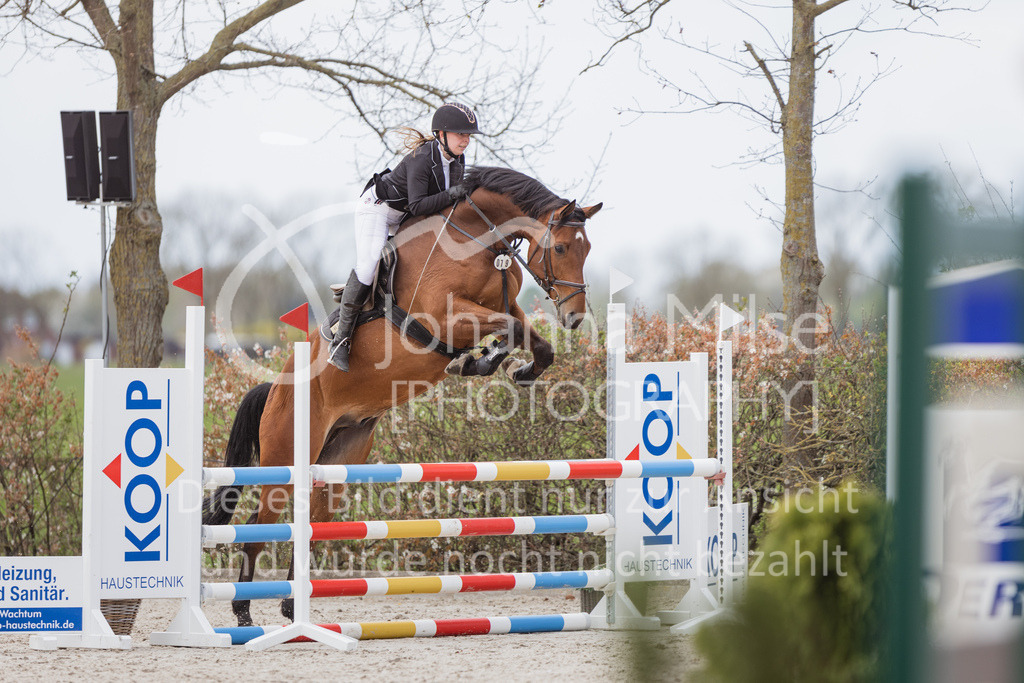 230425_Lemwerder_SprPf-A2St-287 | Deine schönsten Turniermomente als professionelle Fotos! Entdecke hochwertige Pferdesport-Fotografie im Online-Shop. Jetzt Fotos finden & bestellen!