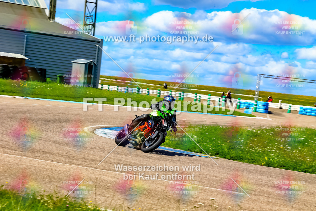 004-6124 | Hier findet Ihr Bilder von Touristenfahrten auf der Nürburgring Nordschleife oder von anderen Veranstaltungen die ich besucht habe. Viel Spass beim Durch Schauen 