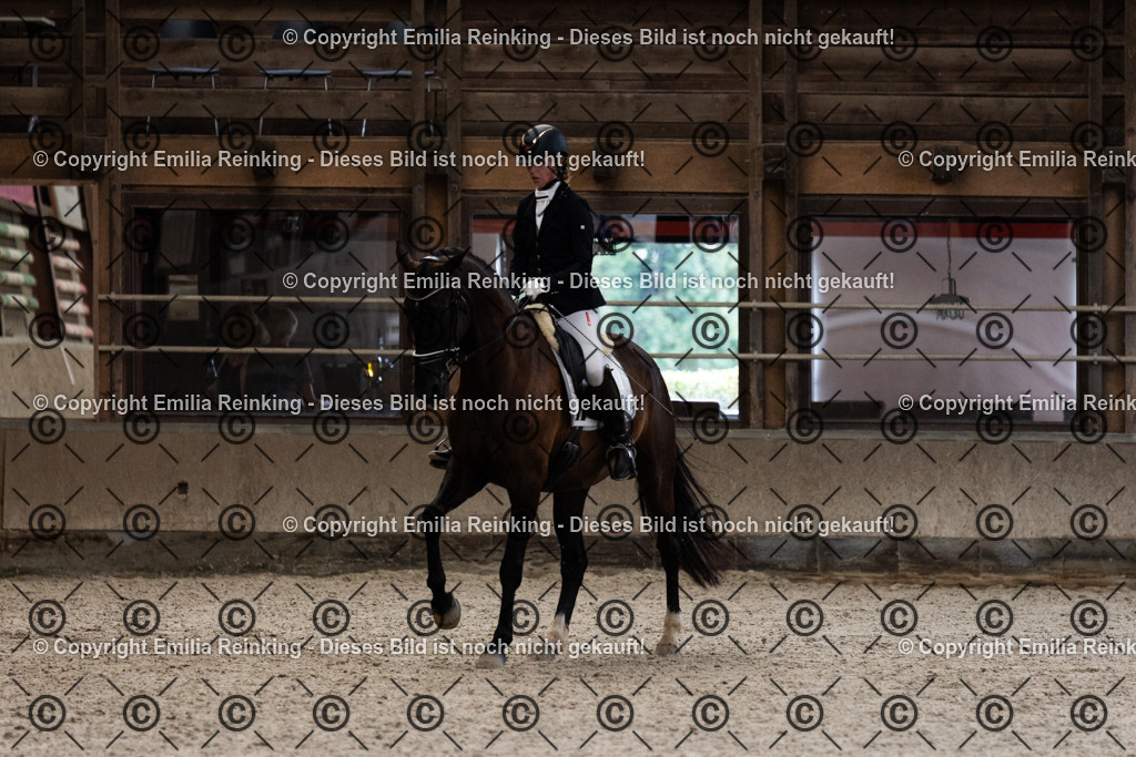 CL5A1226 | Emilia Reinking Fotografie - Realisiert mit Pictrs.com