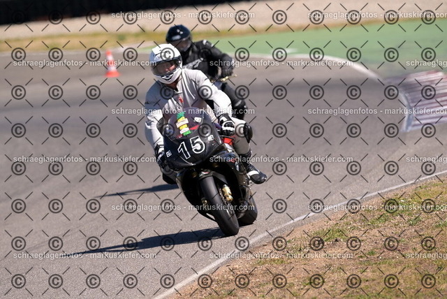 26bt04-2269 | markuskiefer.com - Realisiert mit Pictrs.com