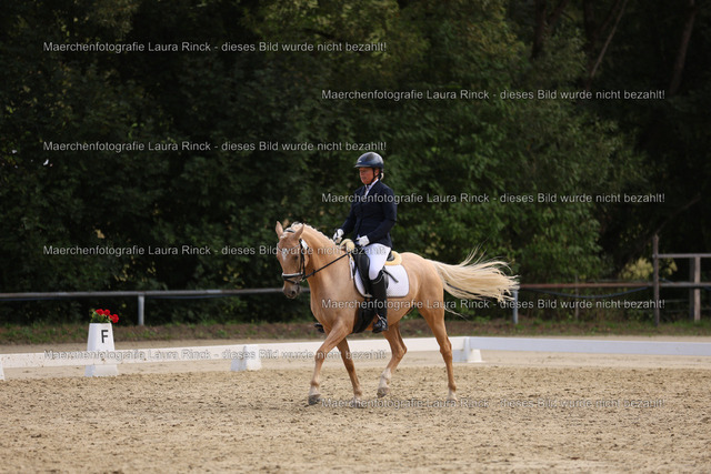 HG9A1439 | laurarinckfotografie - Realisiert mit Pictrs.com