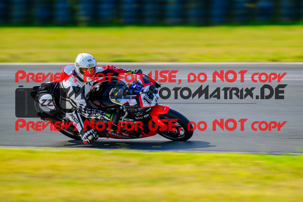 MaZZes_FotoMatrix_240725_6007705_7909 | BLAU