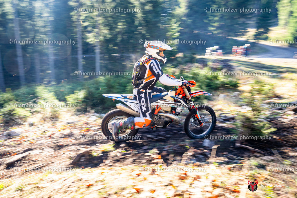 fuernholzer_241026-C1-201 | Fotografische Impressionen von der Red Stag Enduro Extreme by fuernholzer-photography.com. Endurosport in Österreich fotografisch festgehalten von fuernholzer. Auftragsfotografie für Private, Gewerbefotos und Industriefotografie. Eventfotografie, Sportfotografie und Motorsportfotografie. Anbieter von Fotoworkshops, Fototraining, fotografischen Vorträgen und Fotoseminaren.