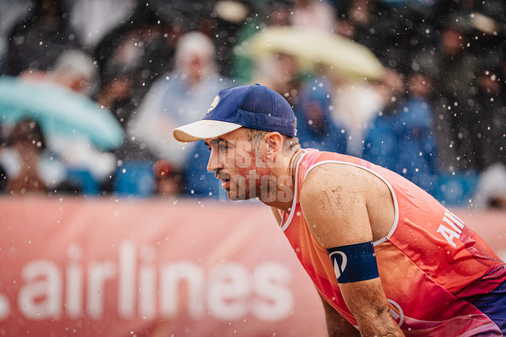 Beachvolleyball | Männer | Allianz German Beach Tour 2025 | Tourstop Hamburg | 01.06.2025 | Tilo Rietschel im Regen