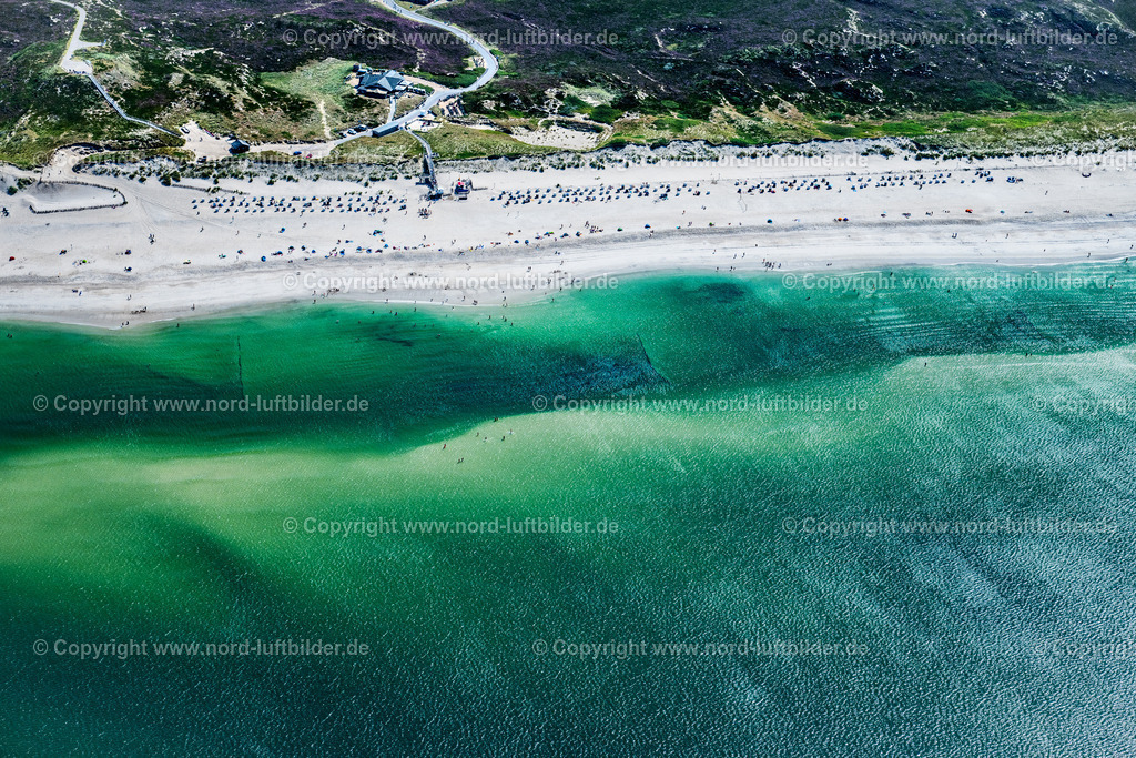 Sylt_List_Strandhalle_ELS_9174130825 | LIST AUF SYLT 21.06.2025 Standgaststätte " Strandhalle " an der Küsten- Landschaft am Sylter Ellenbogen in List im Bundesland Schleswig-Holstein, Deutschland. // Beach restaurant "Strandhalle" on the coastal landscape at the Sylter Ellenbogen in List in the federal state of Schleswig-Holstein, Germany. Foto: Martin Elsen