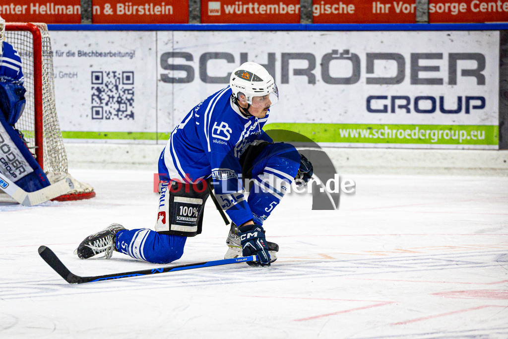 SC Forst NATURE BOYS gegen ESC Hassfurt HAWKS | Eishockey Landesliga Herren Playoffs 2024/25 - Spiel 2 von 4, SC Forst NATURE BOYS gegen ESC Hassfurt HAWKS, 20250222,Maximilian BRAUER (Nature Boyz 51) in Aktion,2025-02-22 in Peißenberg (Eisstadion Peißenberg)Maximilian BRAUER (Nature Boyz 51)Copyright: WolfgangxLindner foto-lindner.de