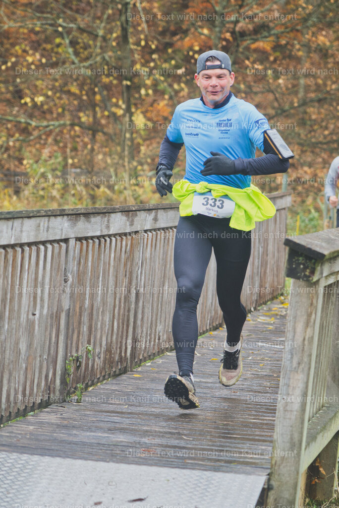 cineathletes-huegelland-2025-11-09-10-45-15 | Sportfotografie rund um Obstacle Course Racing und Trail Run - Realisiert mit Pictrs.com