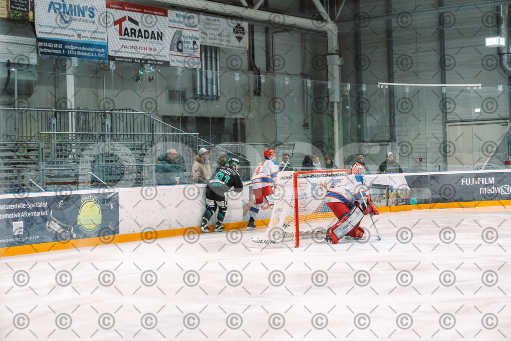 Alligators_vs_Peiting_25_11_2025-51 | Höchstadt Alligators Fotogalerie: Eishockey-Action aus Franken. Professionelle Spielfotos, Portraits & Stadionbilder zum Download. Jetzt entdecken! - Realisiert mit Pictrs.com