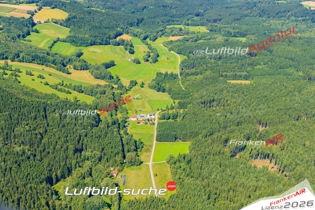 Luftaufnahme  Unterlöwenthal  Tiefenbach Das Luftbild wurde 2025 vom UL-Flugzeug heraus erstellt ( keine Drohne ) - Hochauflösende Luftaufnahme -Nicht vergleichbar mit Google Maps oder Satelittenbilder- Die Geschenkidee !Mit Lizenz und Bildrechte bestellbar