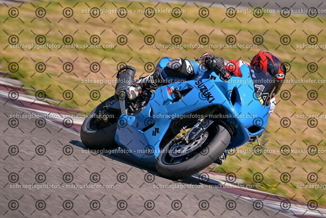 26bt05-1024 | markuskiefer.com - Realisiert mit Pictrs.com