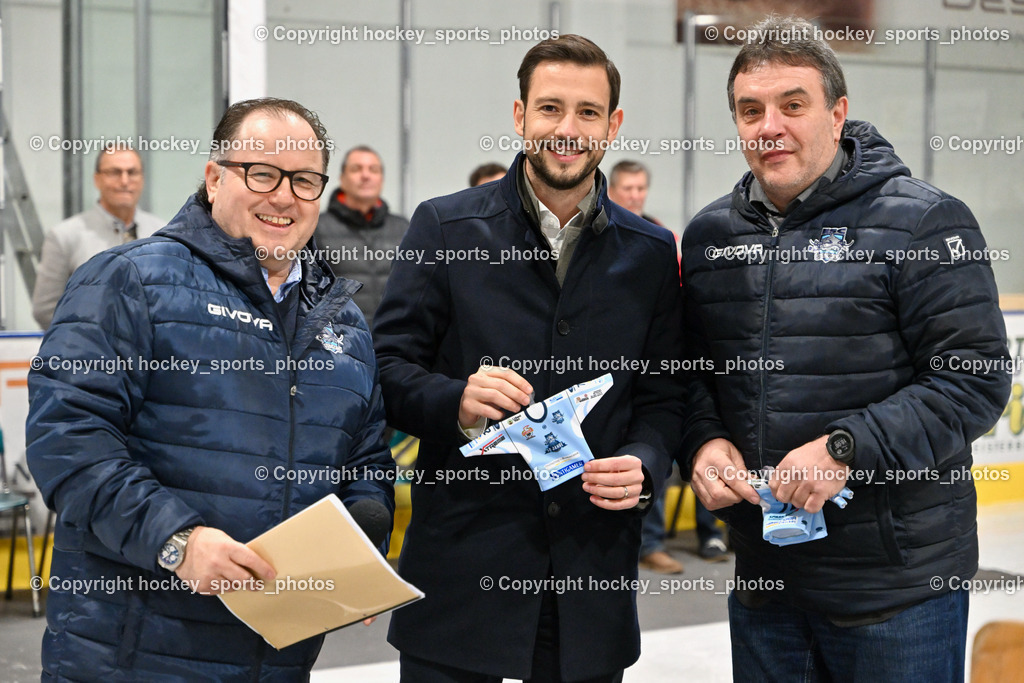 ESC Soccerzone Steindorf 50 Jahr Feier 26.2.2023 | Sportlicher Leiter ESC Steindorf Armin Rac, Landtagsabgeordneter Kärnten Sebastian Schuschnig, Obmann ESC Steindorf Hans Tschernutter