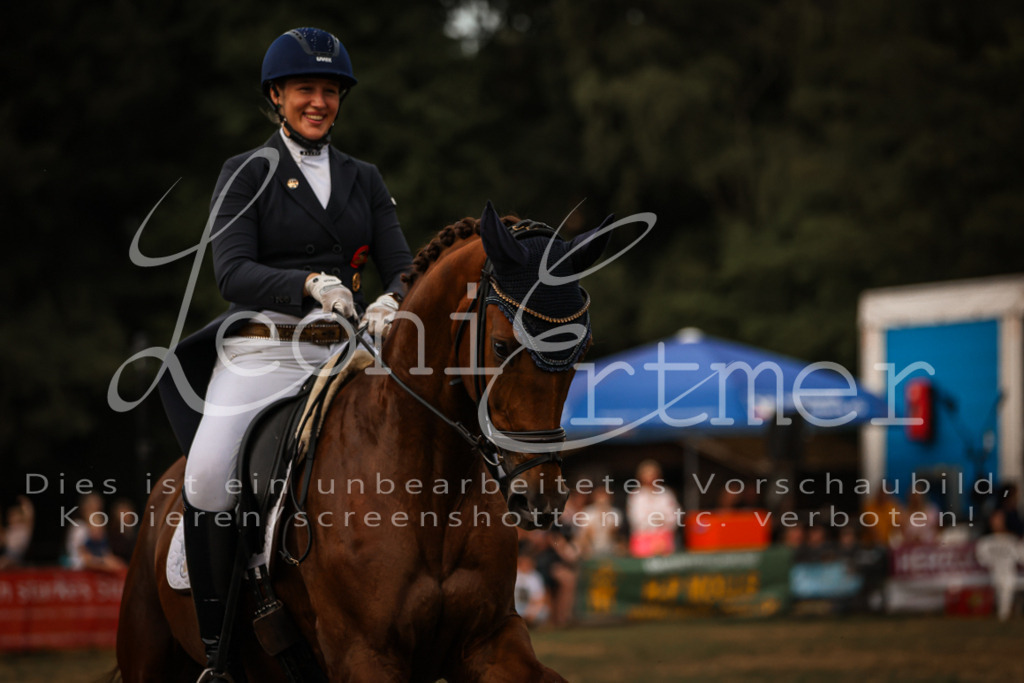 SaShow00105 | Leoni Ertmer Photography - Realisiert mit Pictrs.com