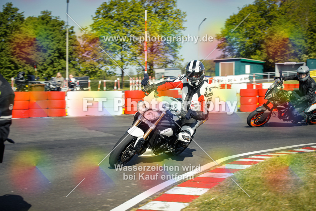 OBK_Mai_Volker_Adam-10108 | Hier findet Ihr Bilder von Touristenfahrten auf der Nürburgring Nordschleife oder von anderen Veranstaltungen die ich besucht habe. Viel Spass beim Durch Schauen 