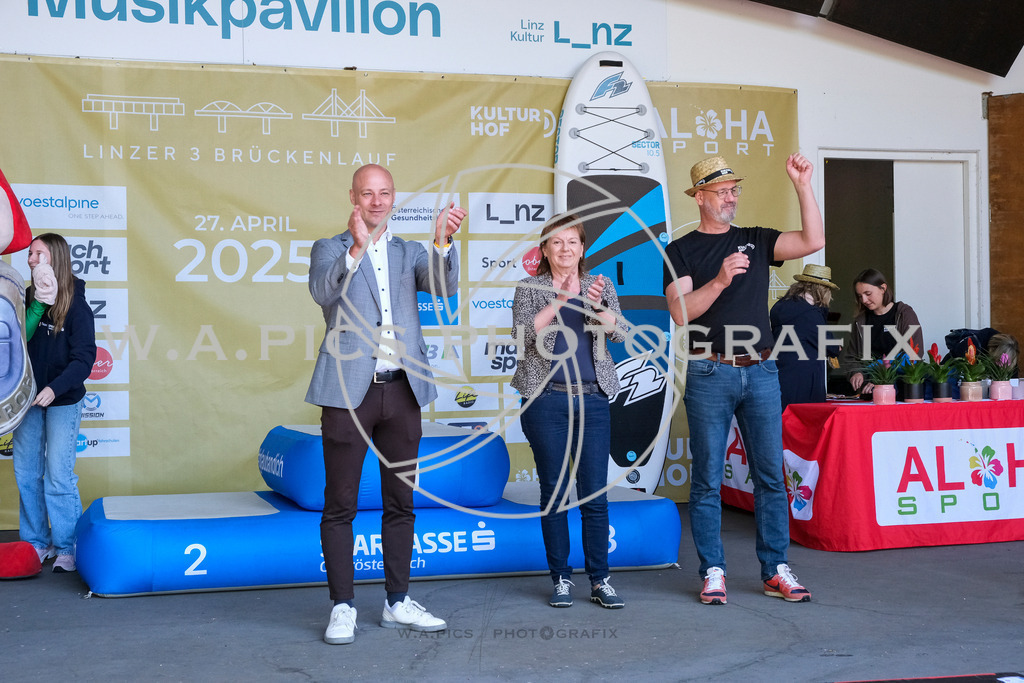 ..... | LINZ,AUSTRIA,27.April 24, Int. 3 Brückenlauf Linz  , Image shows: Photo: WAPICS / Michael ring